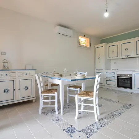 1 Bedroom Pet Friendly Home In Arbus Арбус